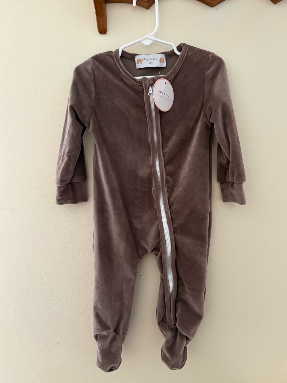 NWT Abby & Evie Brown Velour Footed Sleeper Size 18 Months